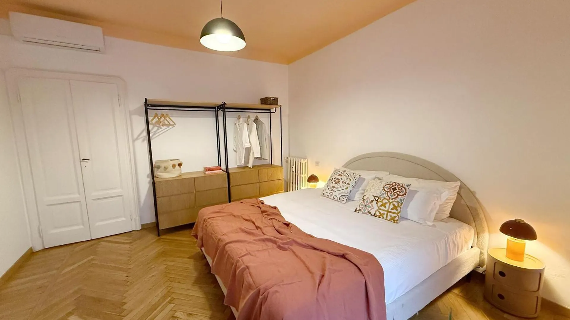 San Primo Suite - 5 Min Da Via Montenapoleone Milan 0*,  Italy
